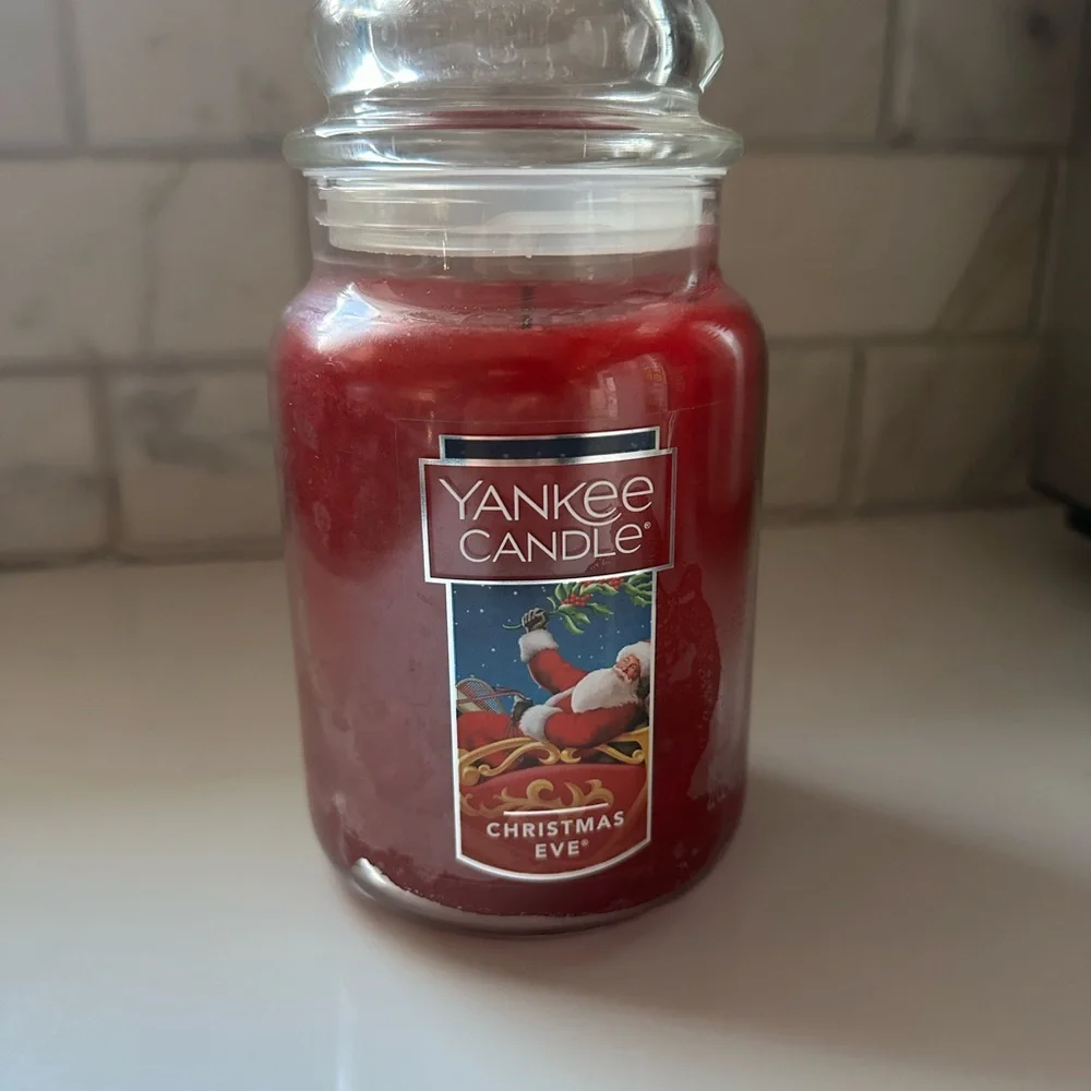 Yankee Candle Christmas Eve scent‎ 22oz